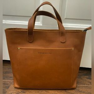 Honey- medium crossbody